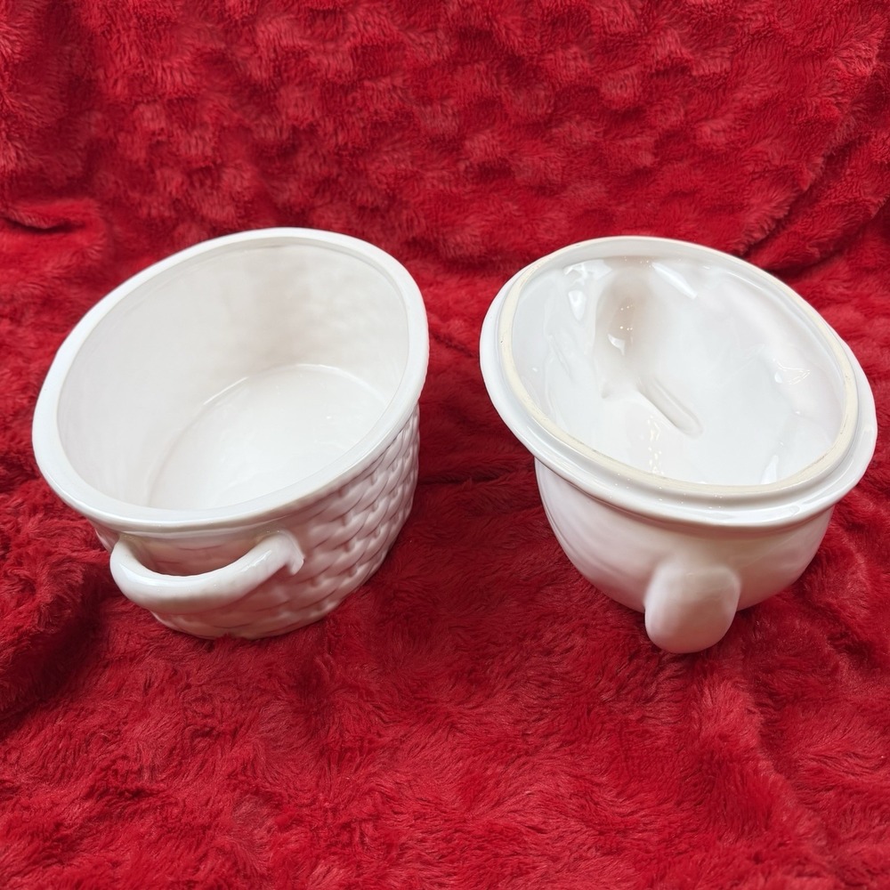 Bordallo Pinheiro White Rabbit Tureen Basketweave Ceramic Serving Dish Portugal - Picture 6 of 11